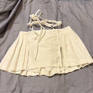 Cream Pleated skort